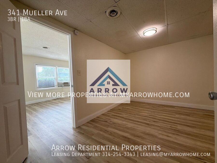 341 Mueller Ave - Photo 5 of 18