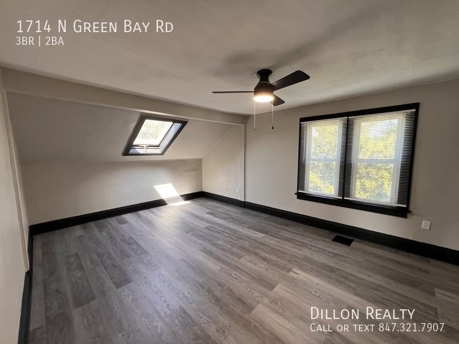 1714 Green Bay Rd - Photo 7 of 15