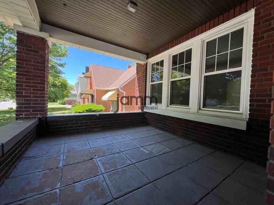 13103 Cedar Rd - Photo 3 of 24
