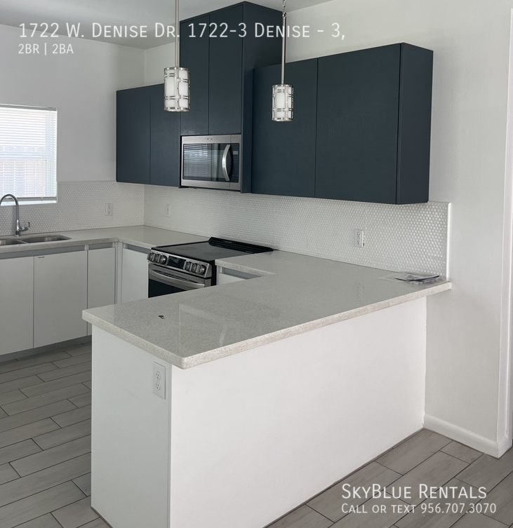 1722 W Denise Dr #3 - Photo 3 of 12