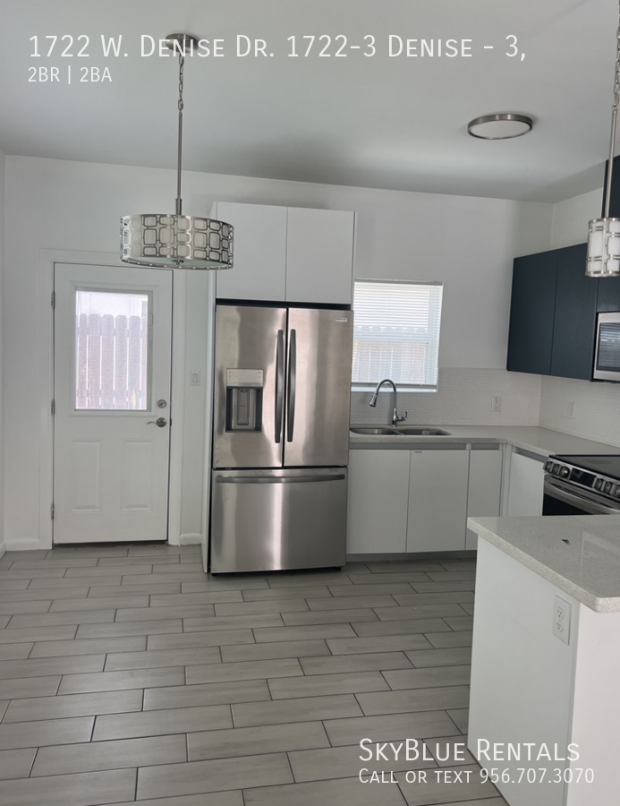 1722 W Denise Dr #3 - Photo 4 of 12