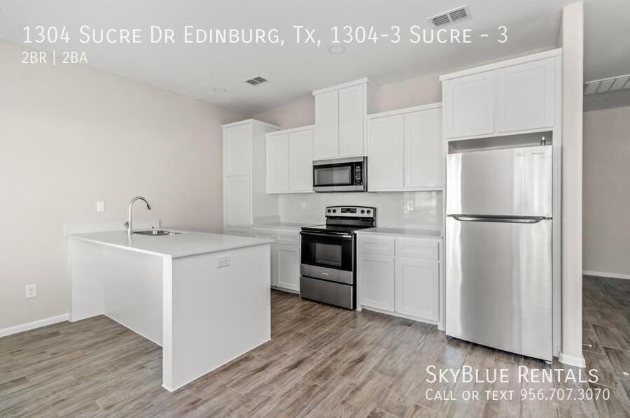 1304 W Sucre Dr #3 - Photo 5 of 15