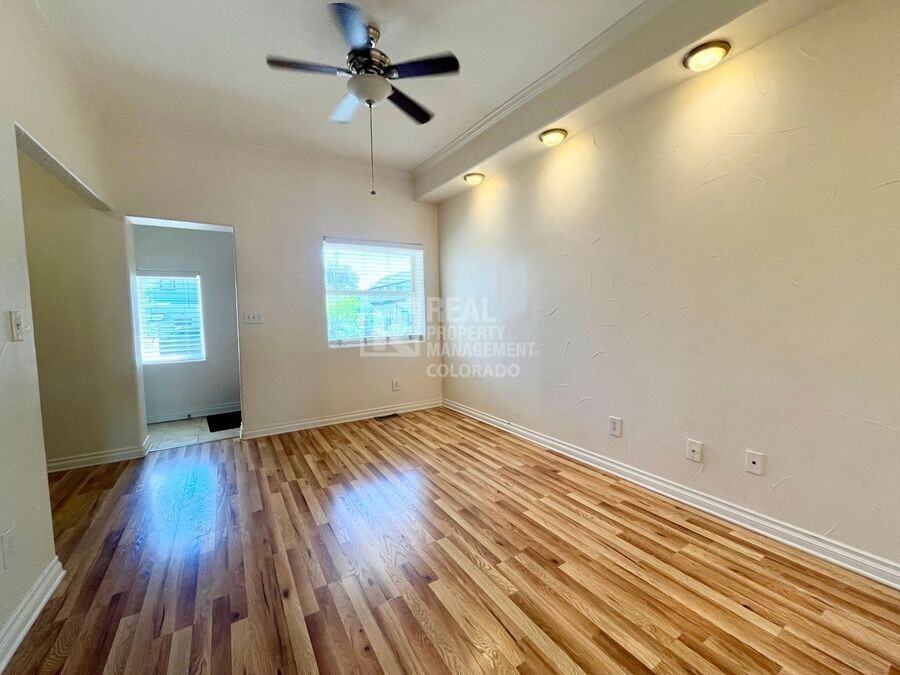 3127 N Downing St - Photo 6 of 14