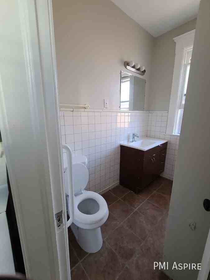 1331 Columbine St #2E - Photo 5 of 9