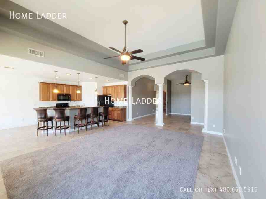 9030 S 10th Dr - Photo 5 of 31
