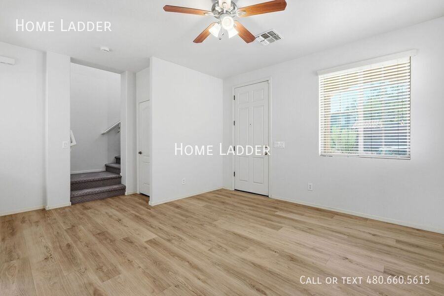 4172 E Santa Fe Ln - Photo 5 of 50