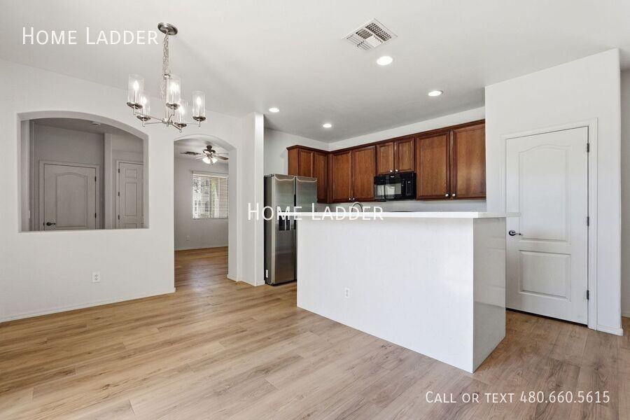 4172 E Santa Fe Ln - Photo 7 of 50