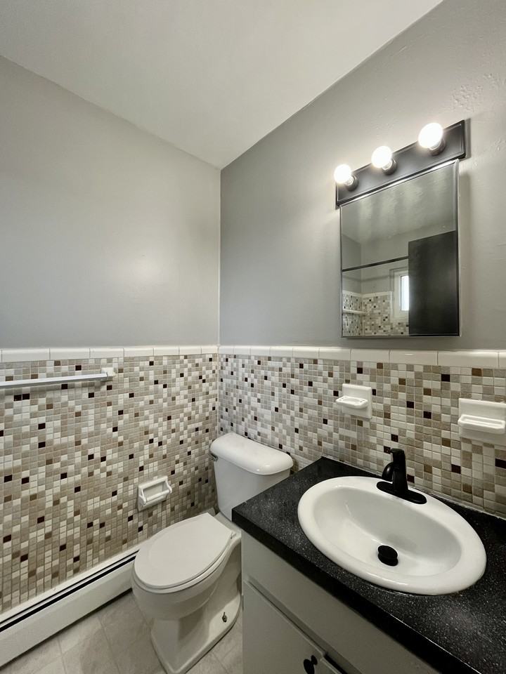 580 Harrison Blvd #61 - Photo 7 of 8
