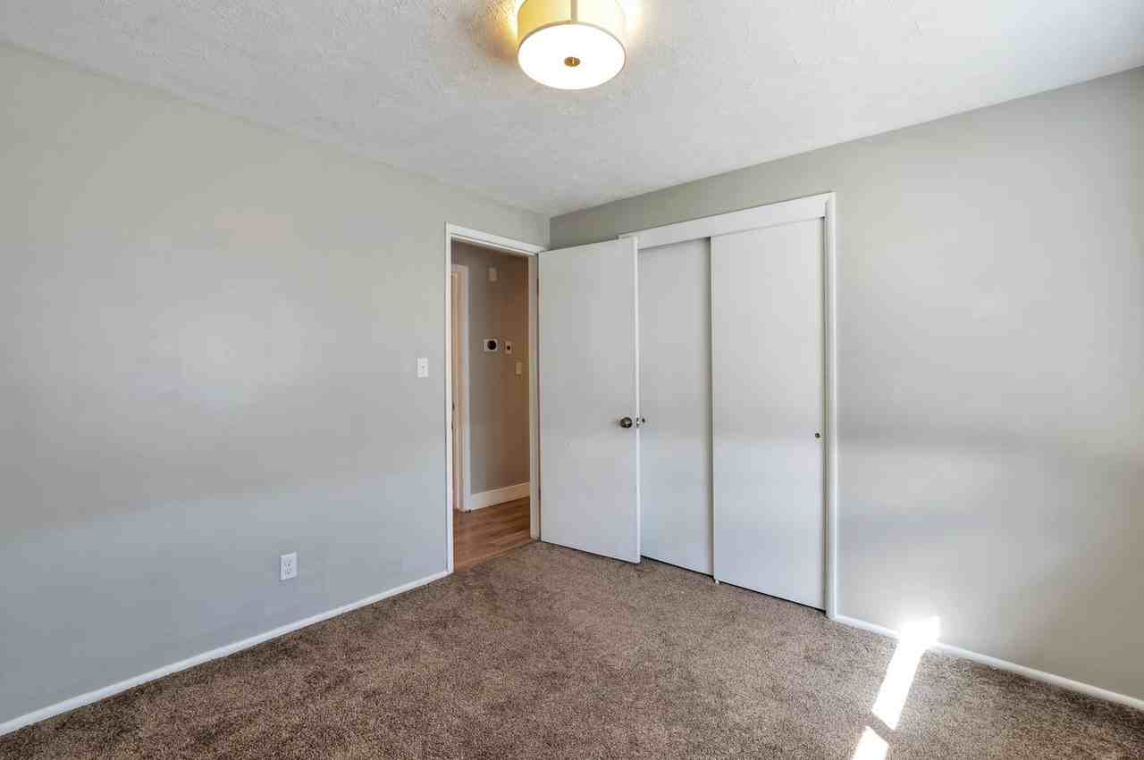 Simmons Duplex - Photo 5 of 16