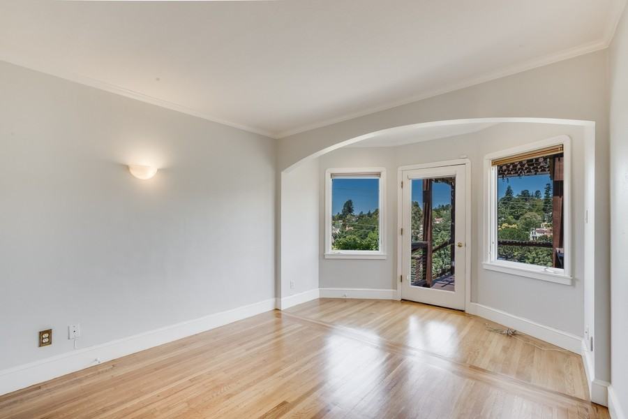 816 Everett Ave - Photo 4 of 26