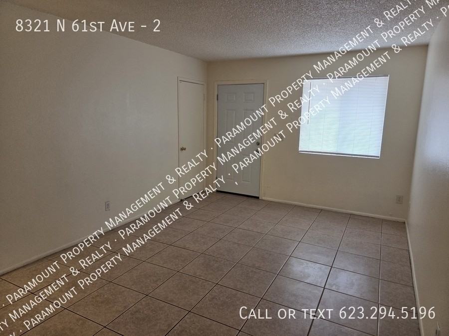 8321 N 61st Ave #2 - Photo 3 of 12