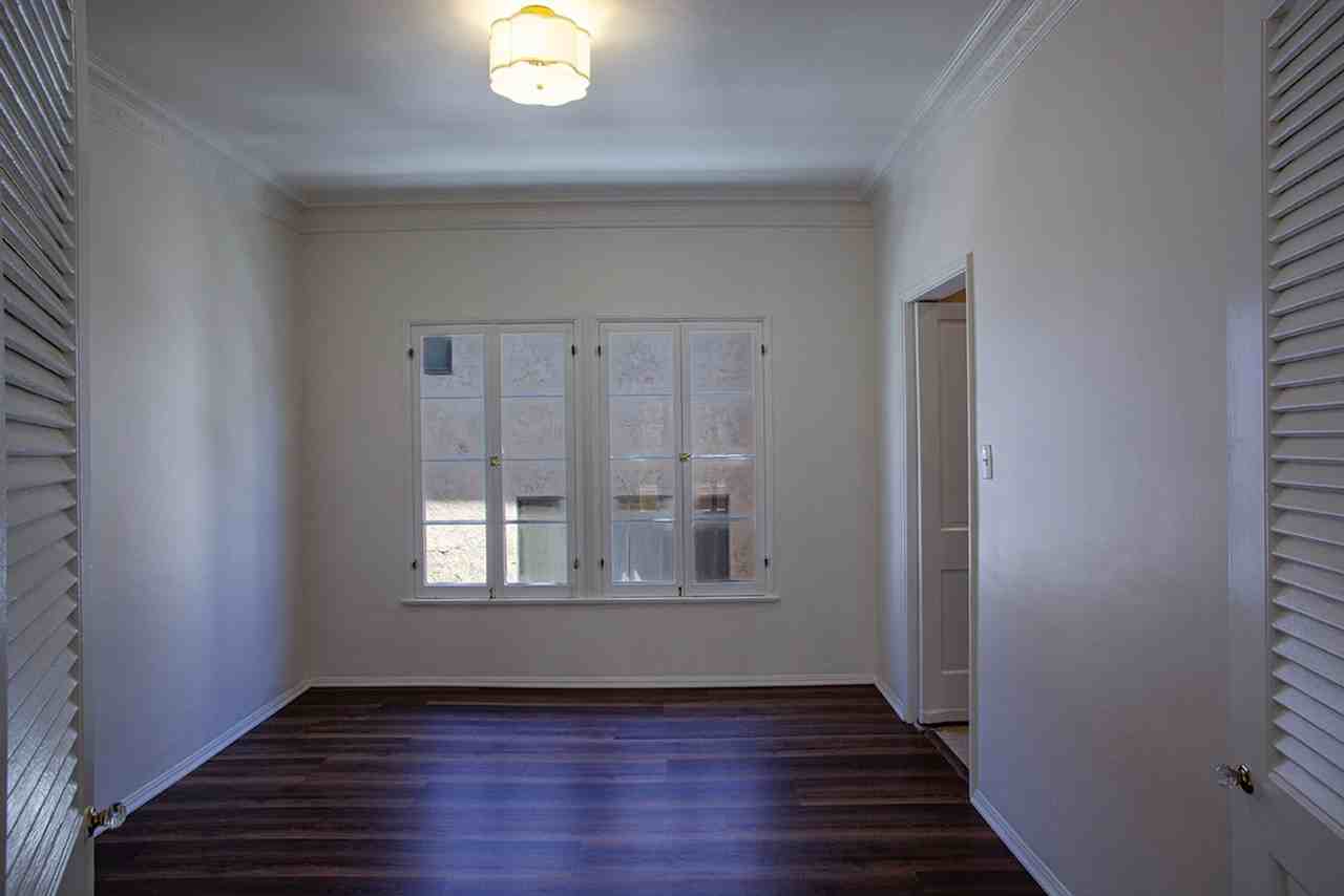 1250 N Flores St - Photo 4 of 11