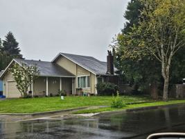 featured image of 3867 N Clarey St