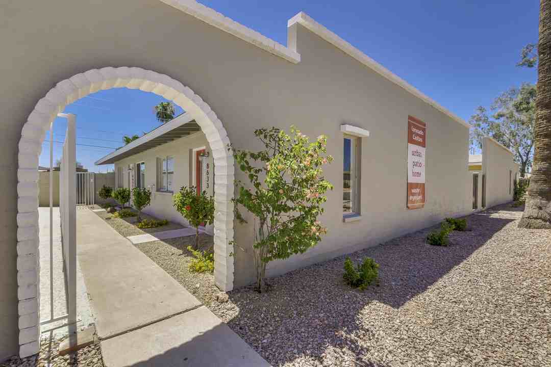 8635 E Coronado Rd - Photo 2 of 32