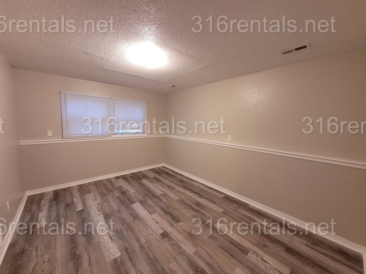 2135 S Silver St - Photo 7 of 9
