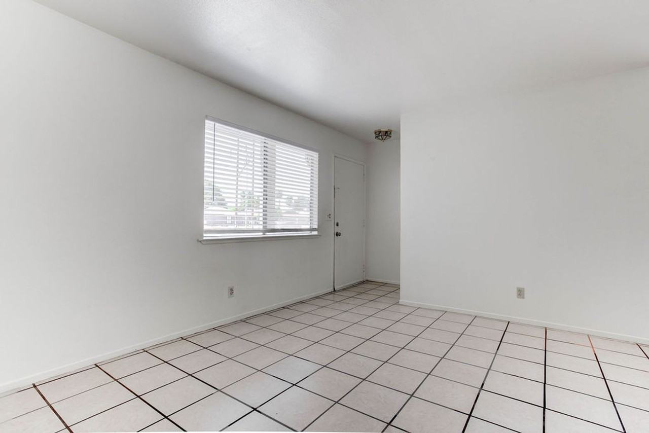 4269 Stewart Ave - Photo 4 of 23