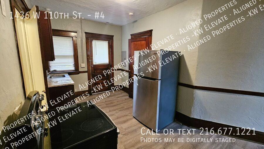 1436 W 110th St #4 - Photo 3 of 12