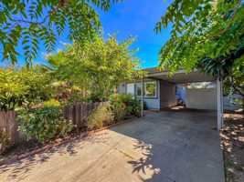 featured image of 2186 Parrish Rd