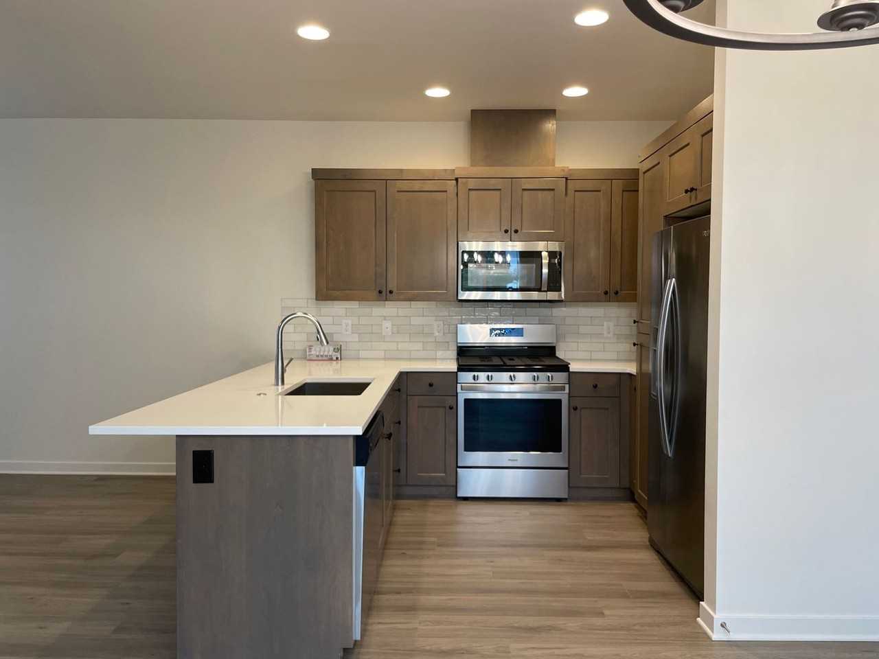 2598 Nw Spruce Cone Ln - Photo 3 of 17