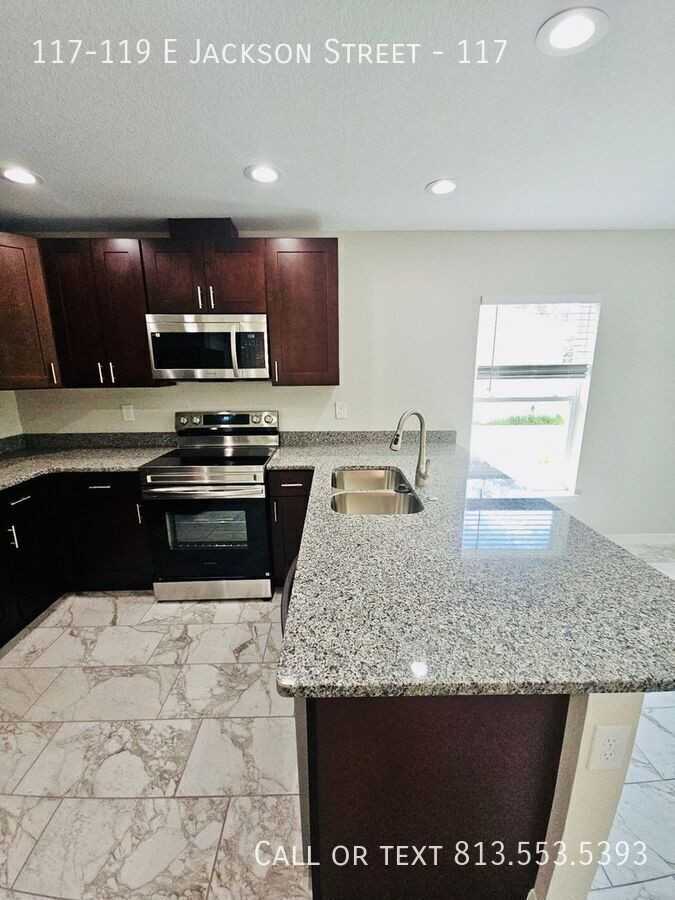 117 E Jackson St #117 - Photo 5 of 17