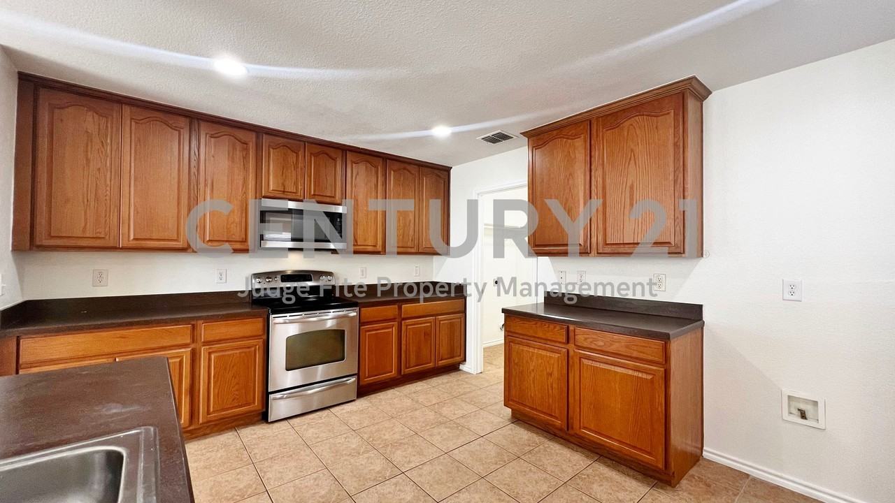 1724 Quails Nest Dr - Photo 6 of 37