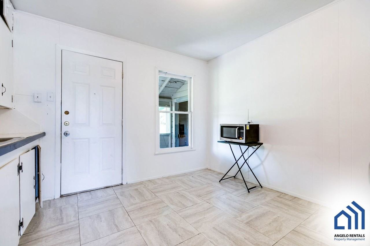 107 Belaire Ave - Photo 7 of 19