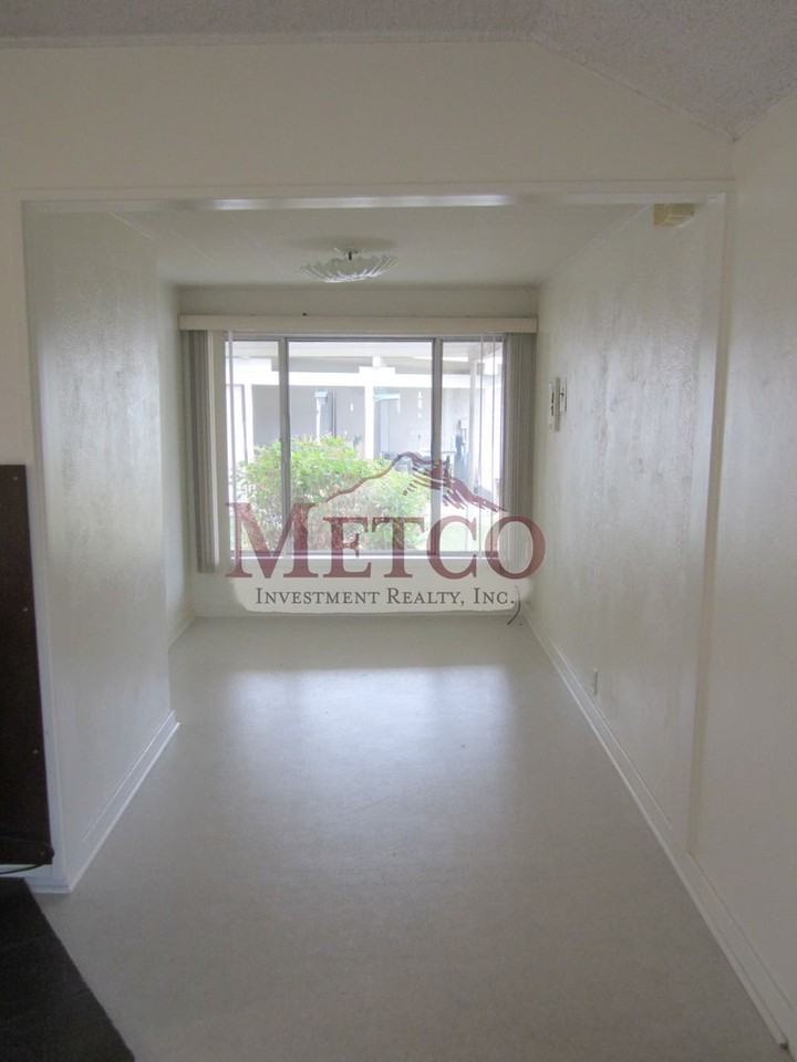 2150 Van Buren St - Photo 4 of 14