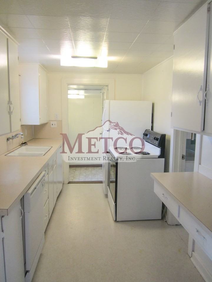 2150 Van Buren St - Photo 5 of 14