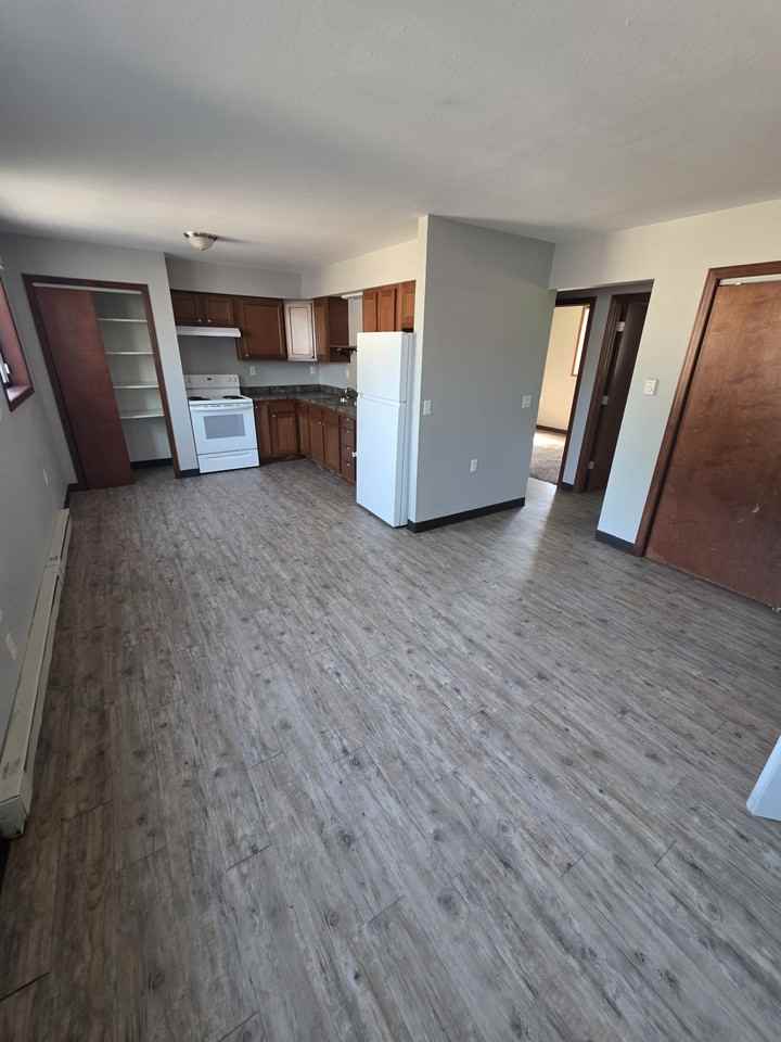2095 5th Ave #7 - Photo 4 of 14