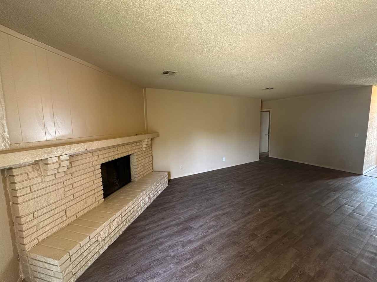 1312 W Pittsburg St - Photo 2 of 19