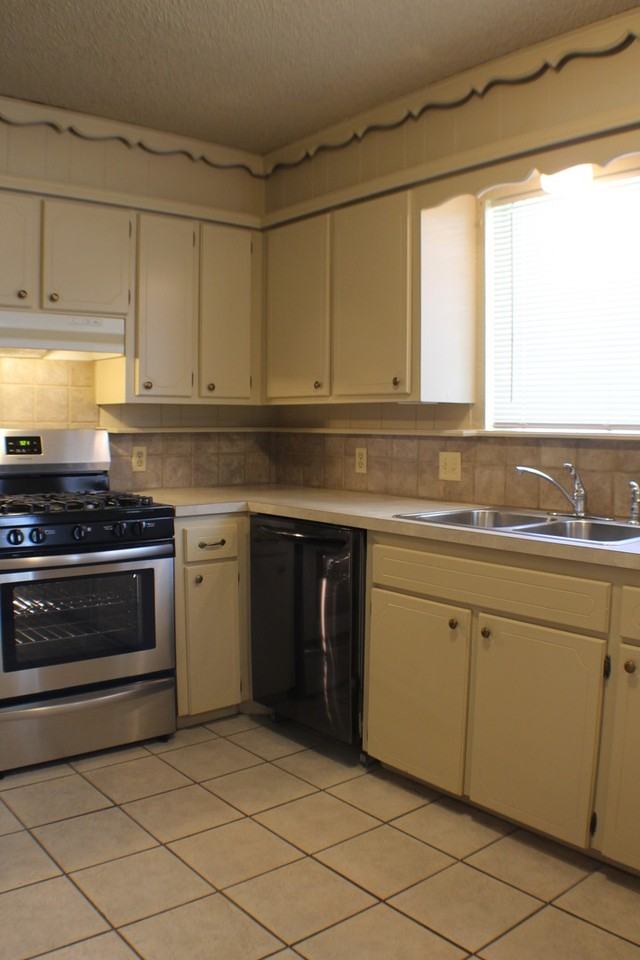 1312 W Pittsburg St - Photo 5 of 19