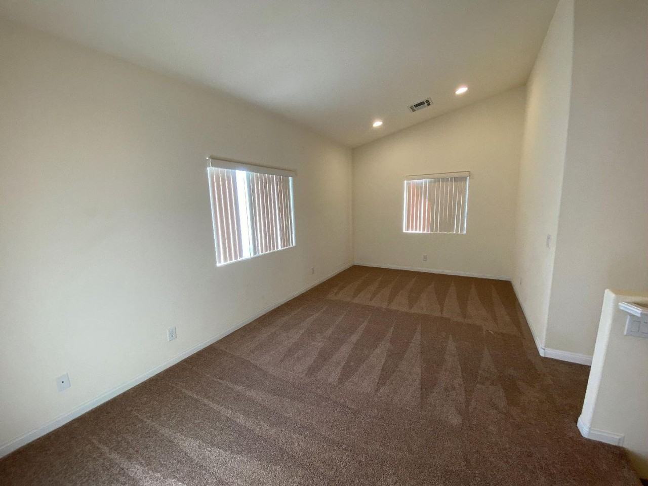 869 Park Walk Ave - Photo 6 of 10