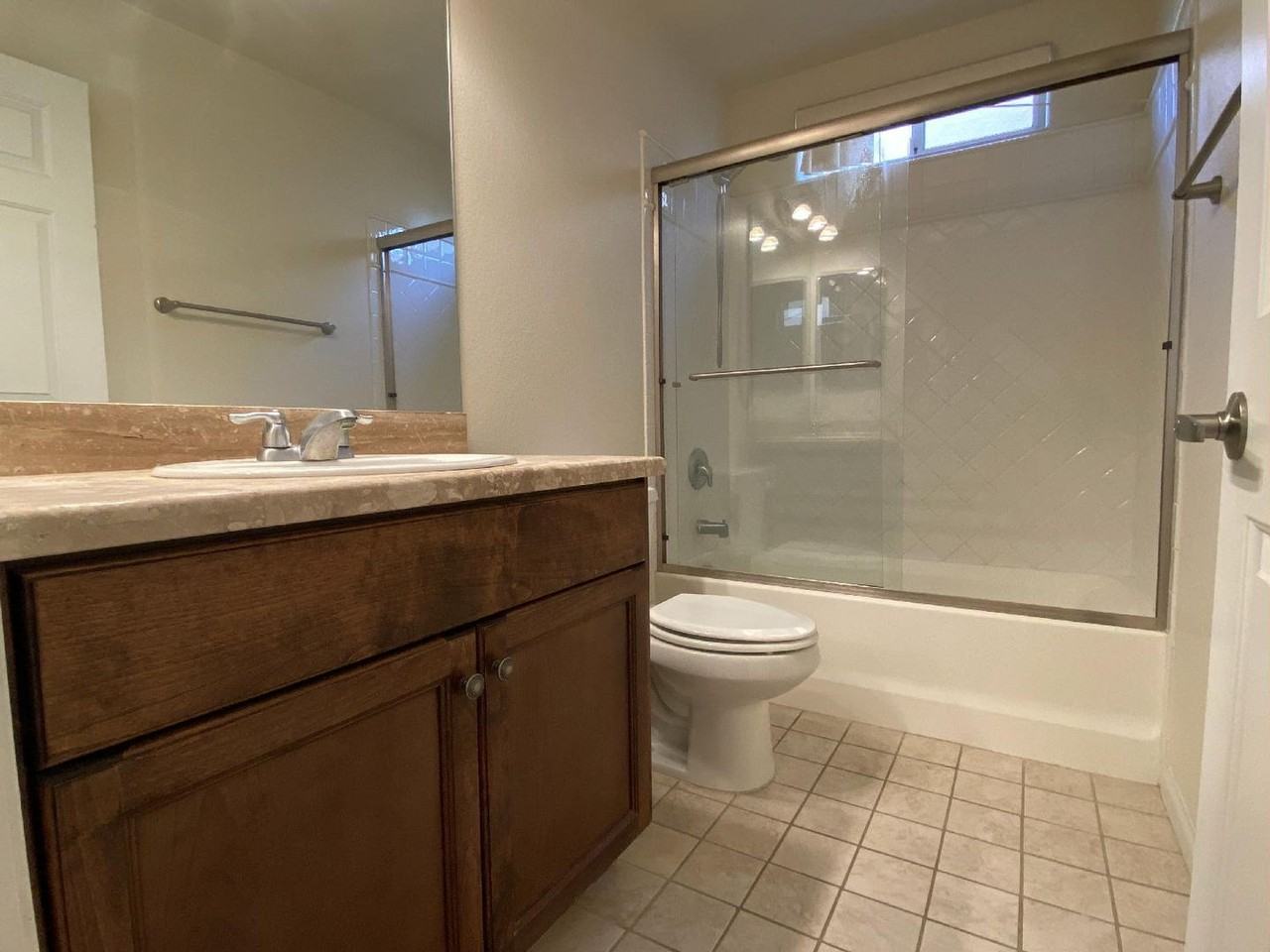 869 Park Walk Ave - Photo 7 of 10