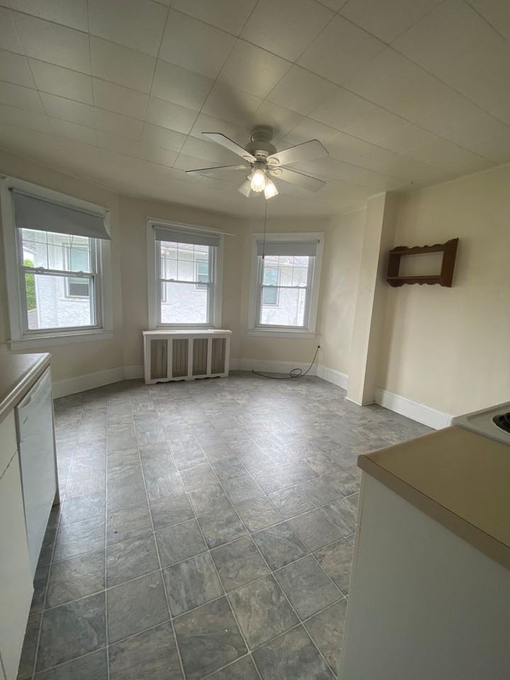 710 Darby Rd #2 - Photo 3 of 13