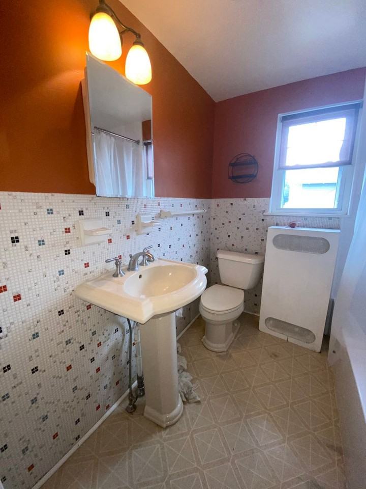 710 Darby Rd #2 - Photo 7 of 13