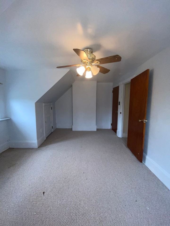 710 Darby Rd #2 - Photo 6 of 13