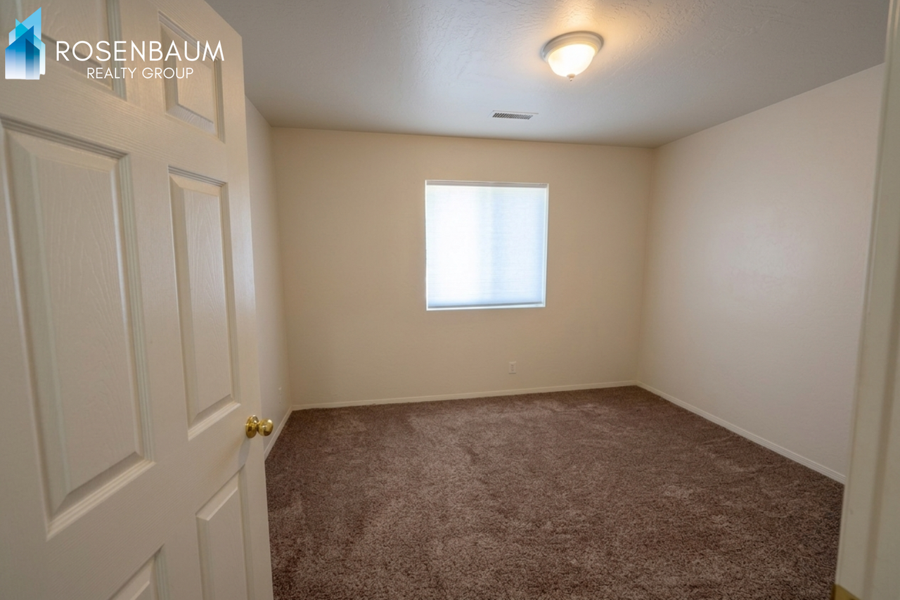 802 2nd St #1 - Photo 4 of 6