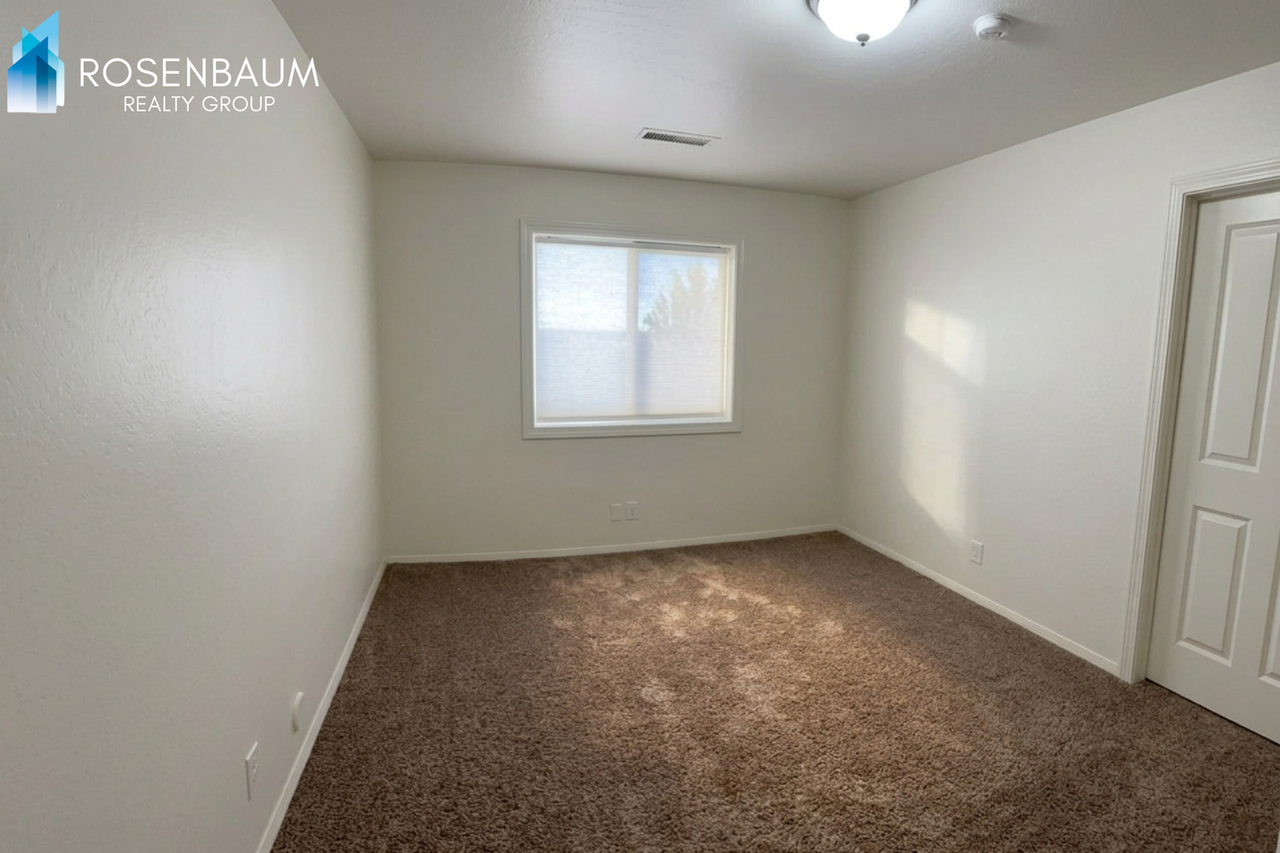 802 2nd St #1 - Photo 5 of 6