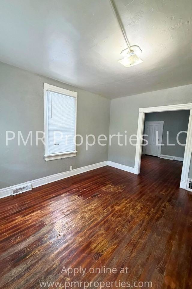 1922 N 3rd St - Photo 4 of 8