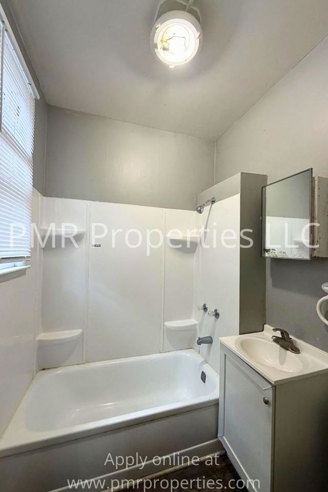 1922 N 3rd St - Photo 7 of 8