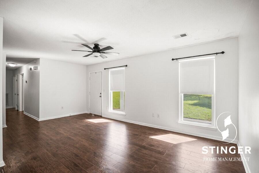 1713 Drayton Dr - Photo 3 of 21