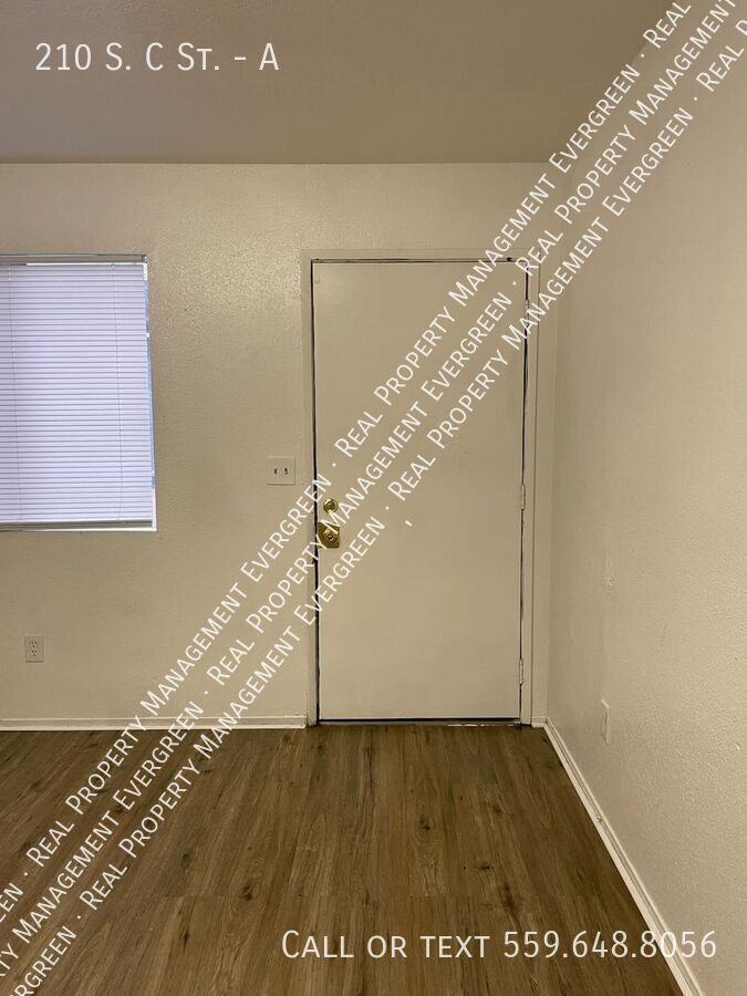 210 S C St #A - Photo 3 of 11