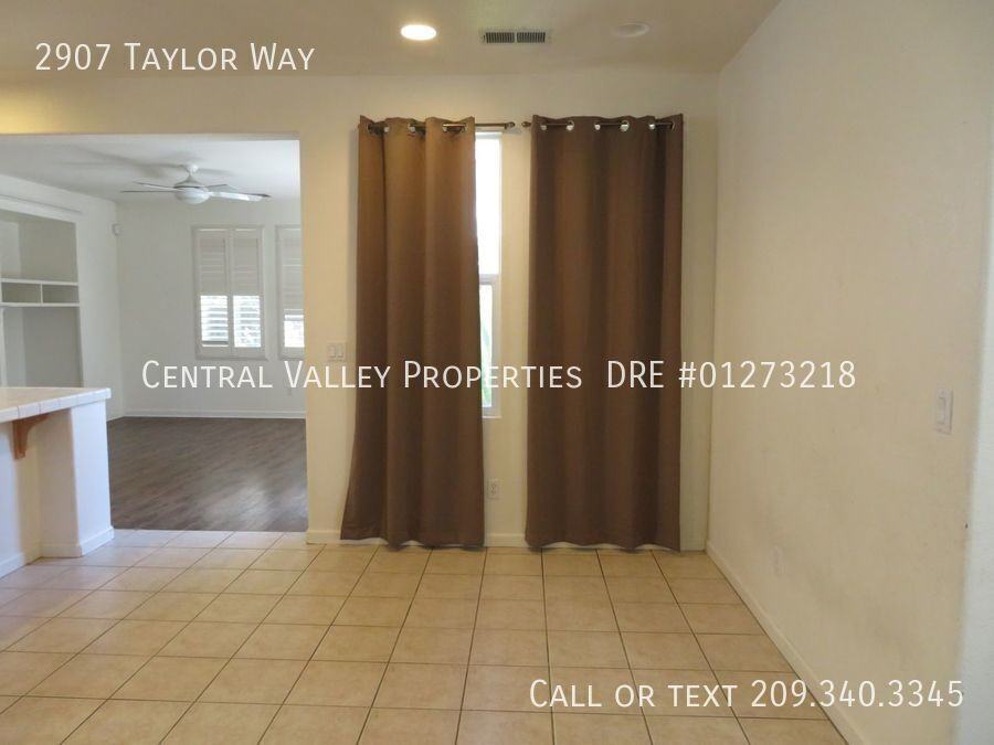 2907 Taylor Way - Photo 7 of 23