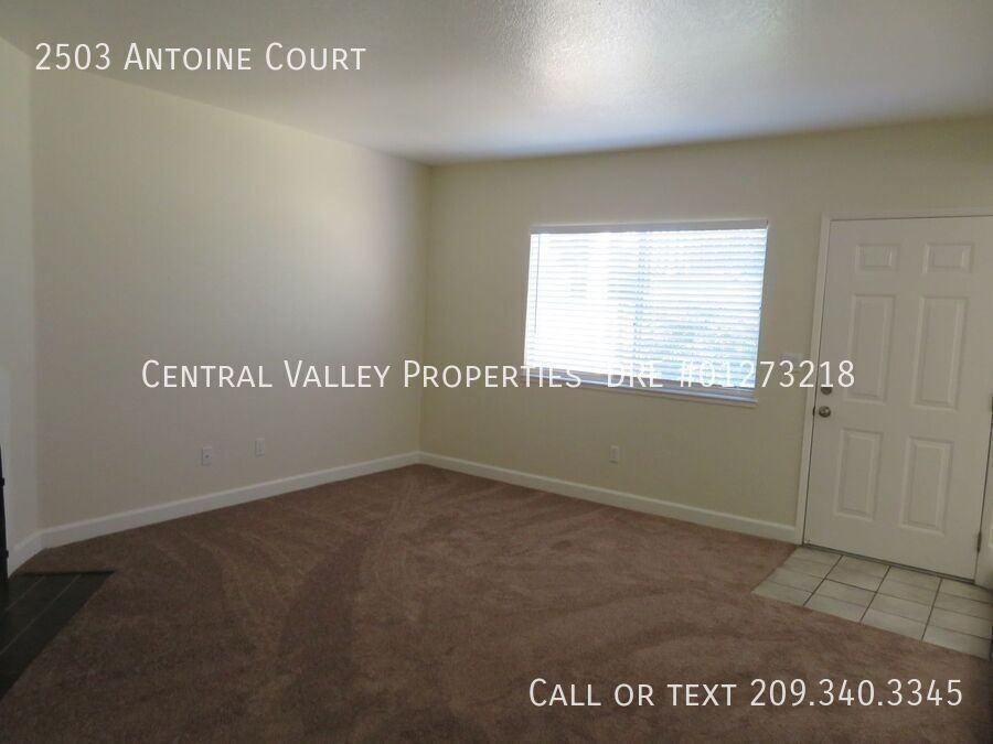 2503 Antoine Ct - Photo 2 of 16