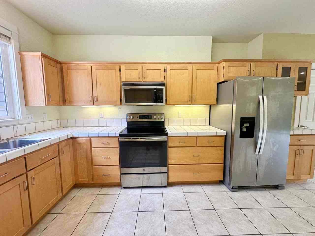 3220 T St #2 - Photo 5 of 24