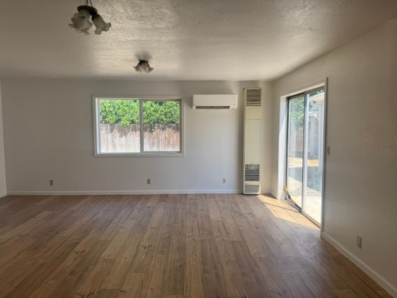 281 Arnwood St - Photo 4 of 17