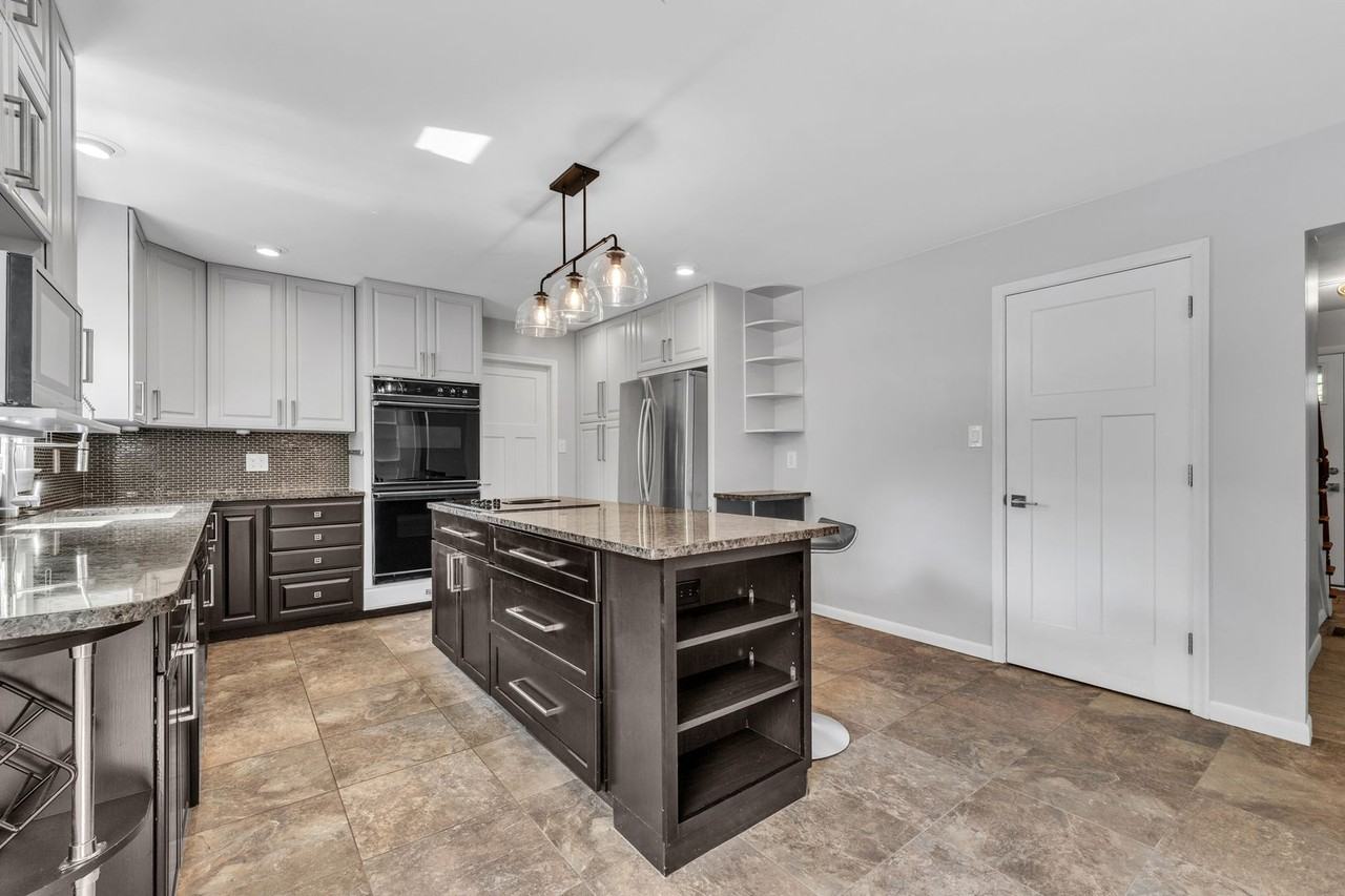 3015 High Pointe Ct - Photo 6 of 50