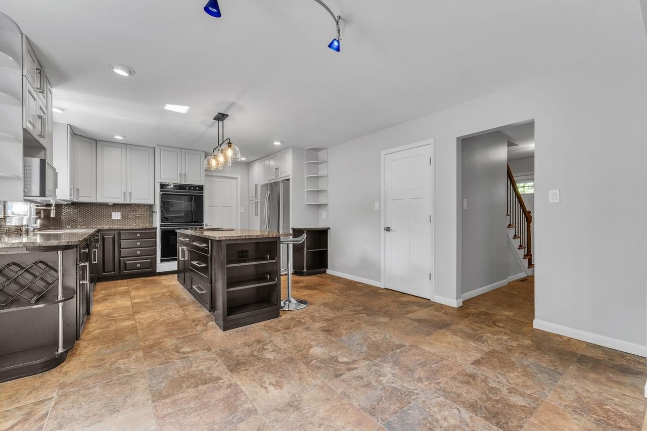 3015 High Pointe Ct - Photo 7 of 50
