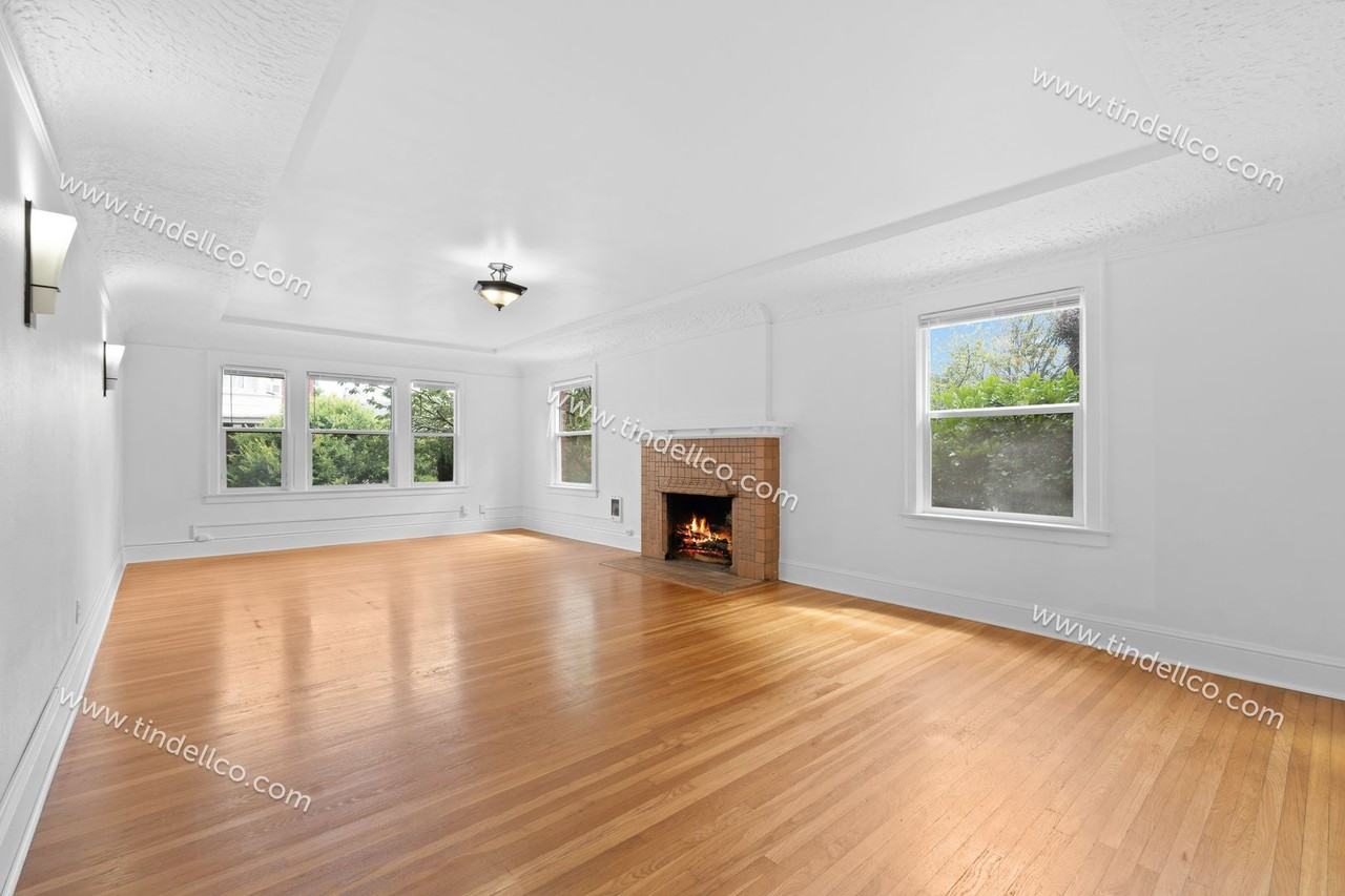 2076 Nw Johnson St #201 - Photo 7 of 17