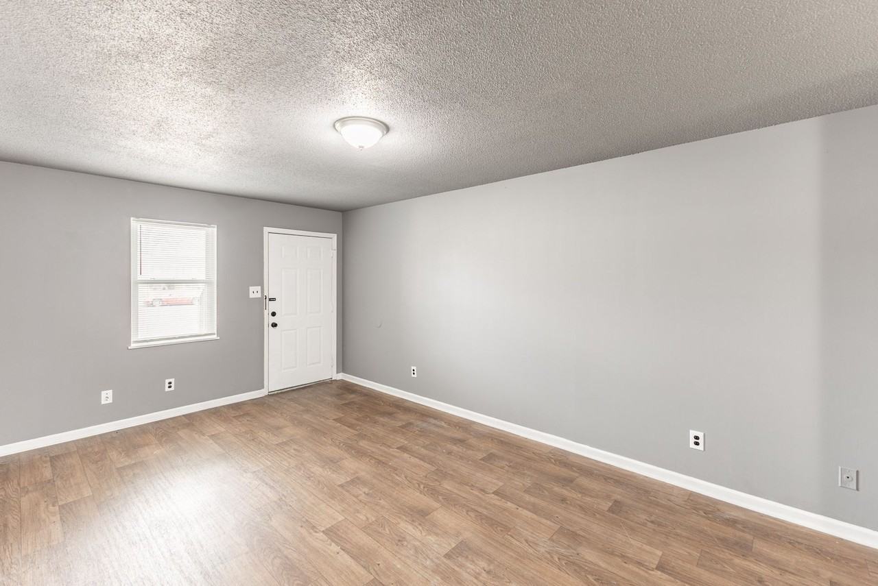221 Bluebird Ln Sw - Photo 7 of 18